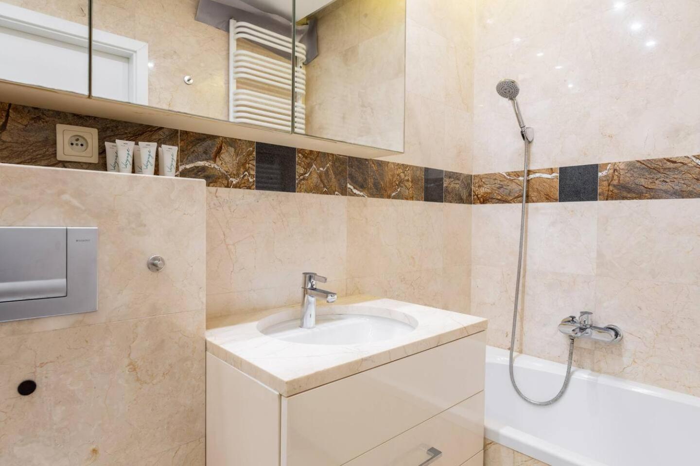 Superb Czerska Family Apartment Varsovie Extérieur photo